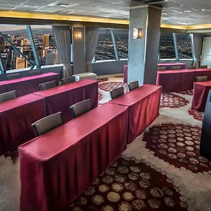 *** Resort The Strat Hotel, Casino & Tower ABD